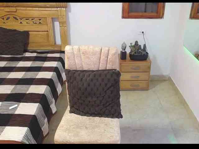 hanna-roussex69 webcam