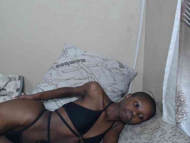 NawtyLarissa webcam