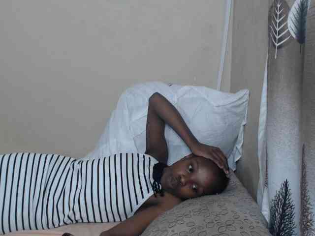 NawtyLarissa webcam