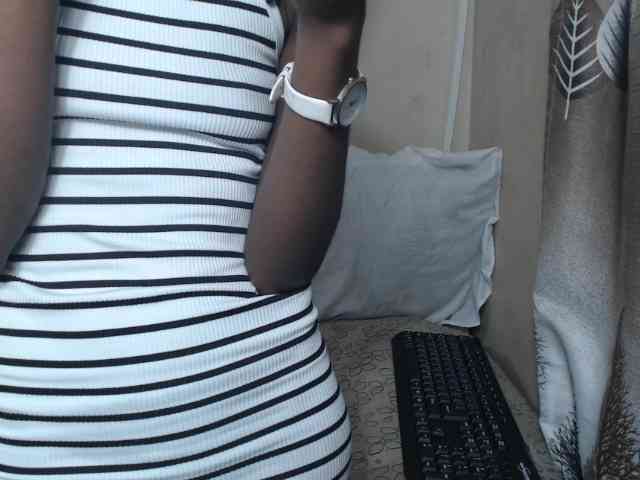 NawtyLarissa webcam