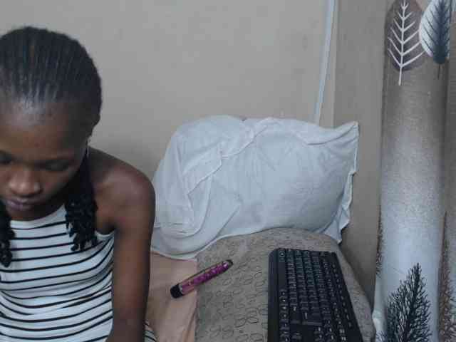 NawtyLarissa webcam