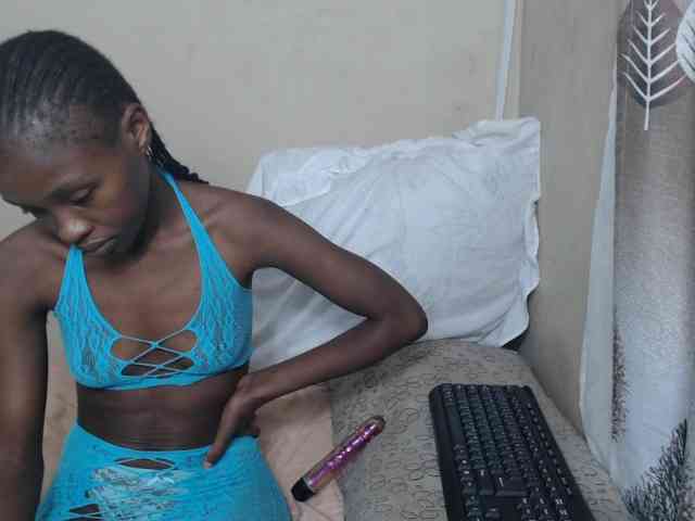 NawtyLarissa webcam