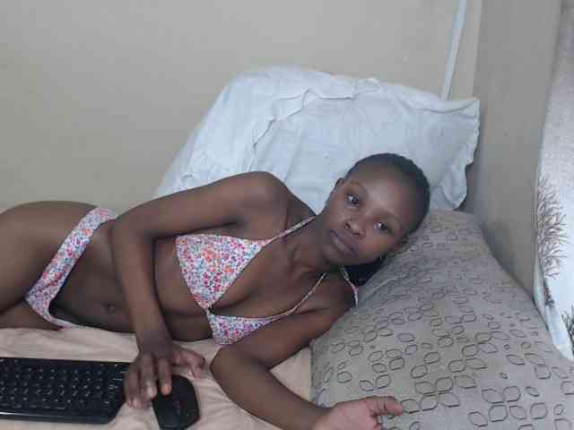 NawtyLarissa webcam