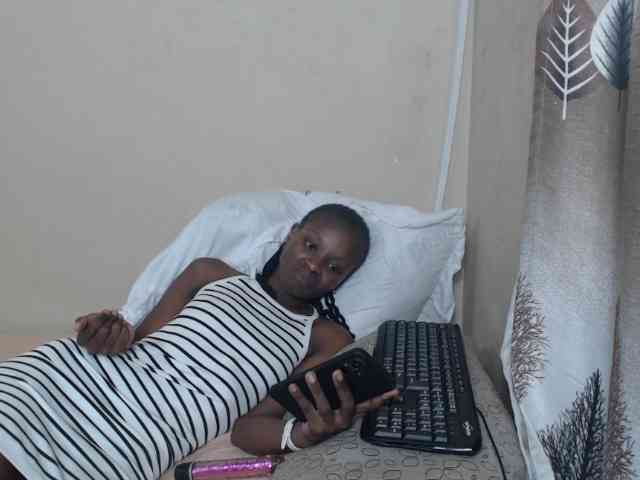 NawtyLarissa webcam