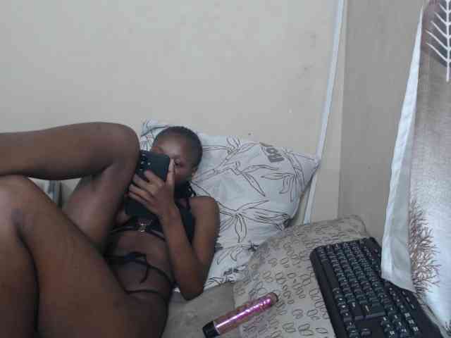 NawtyLarissa webcam