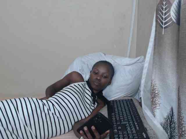 NawtyLarissa webcam