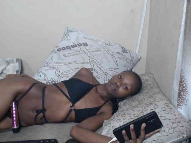 NawtyLarissa webcam