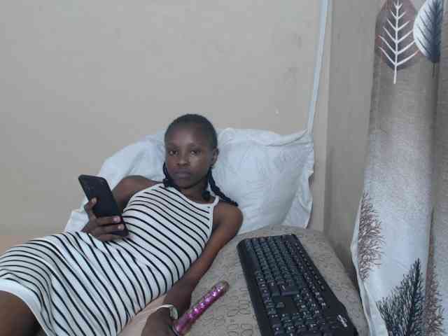 NawtyLarissa webcam