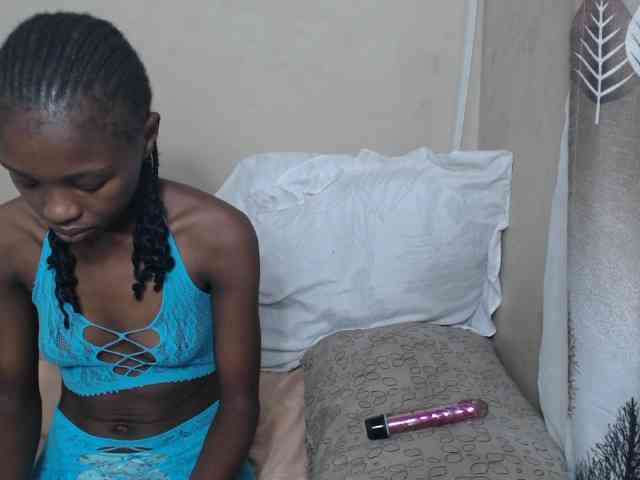NawtyLarissa webcam