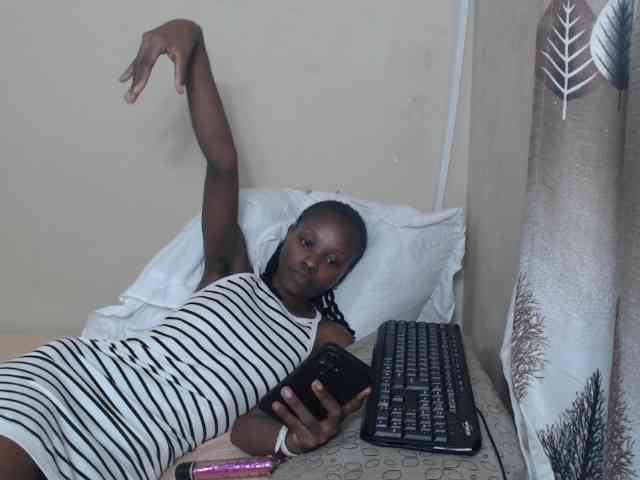 NawtyLarissa webcam