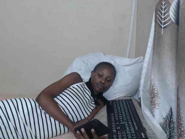 NawtyLarissa webcam