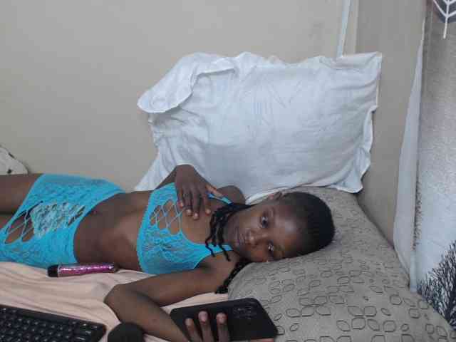 NawtyLarissa webcam