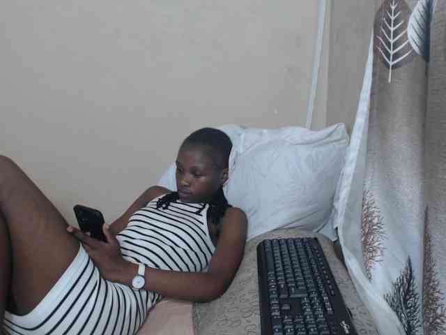 NawtyLarissa webcam