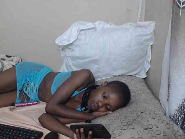 NawtyLarissa webcam