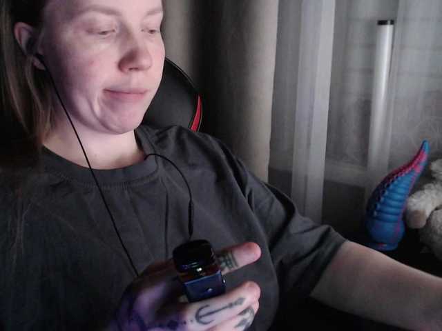 Molly6362's BongaCams show and profile