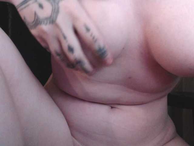 Molly6362's BongaCams show and profile