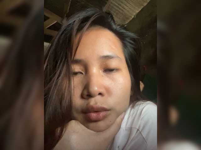 Cutewoman8's BongaCams show and profile