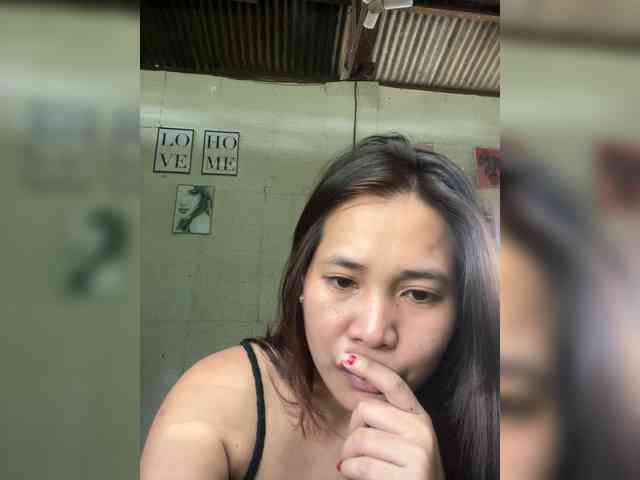 Cutewoman8 webcam
