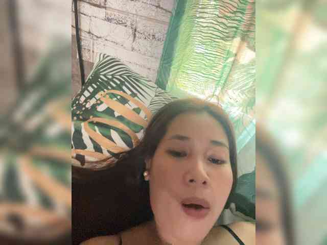 Cutewoman8 webcam
