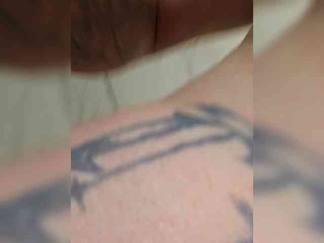 Lowkocloud Live Webcam on BongaCams