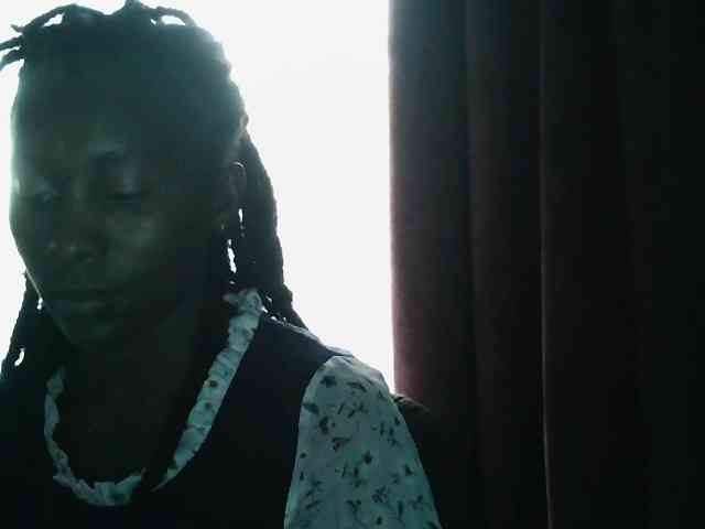 sexyella Live Webcam on BongaCams