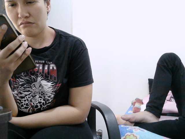 washintonredskins's BongaCams show and profile