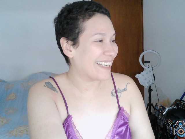 washintonredskins's BongaCams show and profile