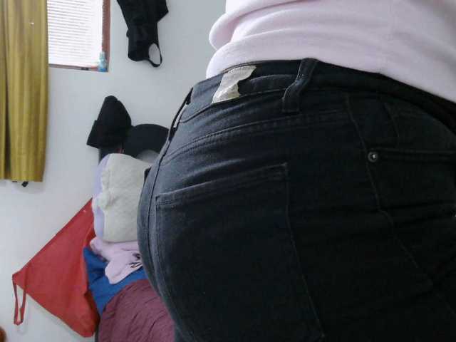 washintonredskins's BongaCams show and profile