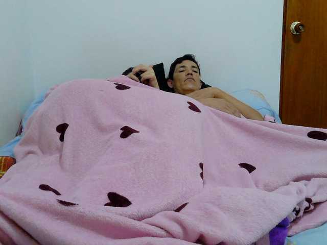 washintonredskins's BongaCams show and profile