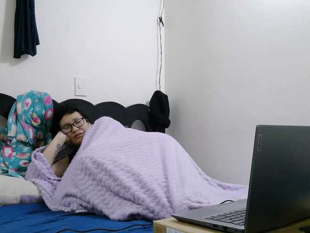 washintonredskins's BongaCams show and profile