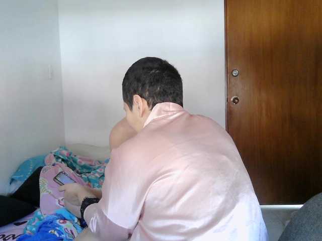 washintonredskins's BongaCams show and profile