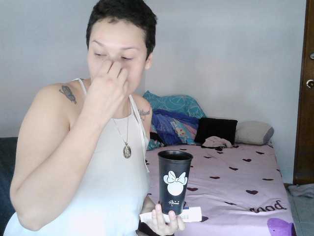 washintonredskins's BongaCams show and profile