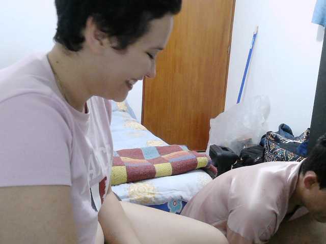 washintonredskins's BongaCams show and profile