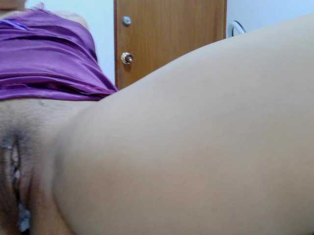 washintonredskins's BongaCams show and profile