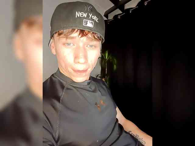 Anghelosalvatore Live Webcam on BongaCams