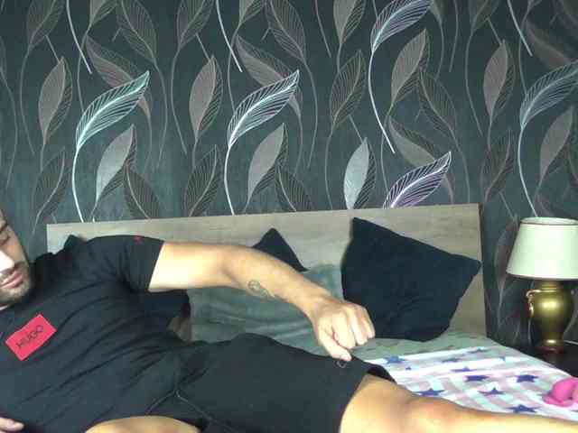 TonyBrian Live Webcam on BongaCams