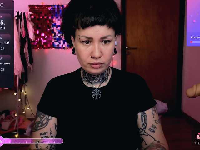 SenoritaDakota's BongaCams show and profile