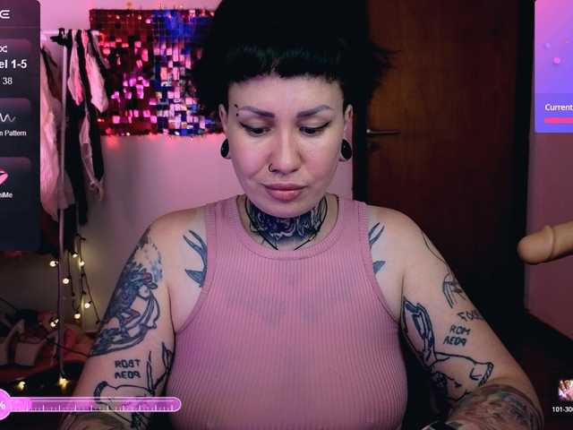 SenoritaDakota's BongaCams show and profile