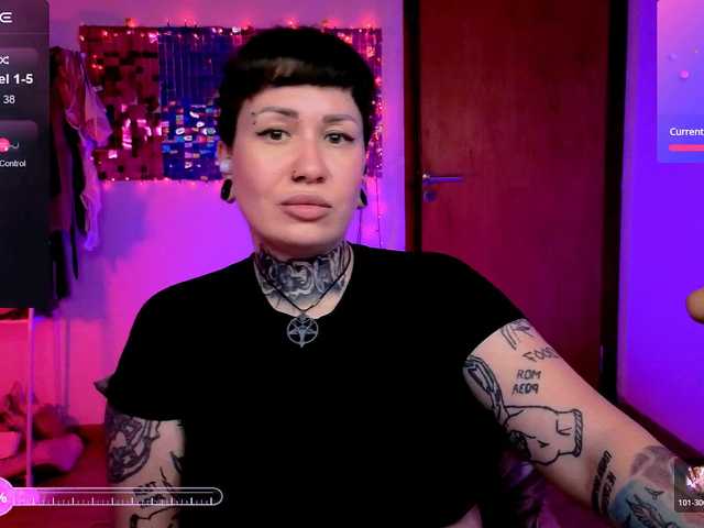 SenoritaDakota's BongaCams show and profile