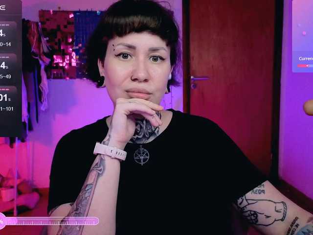 SenoritaDakota's BongaCams show and profile