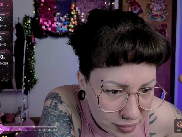 SenoritaDakota's BongaCams show and profile