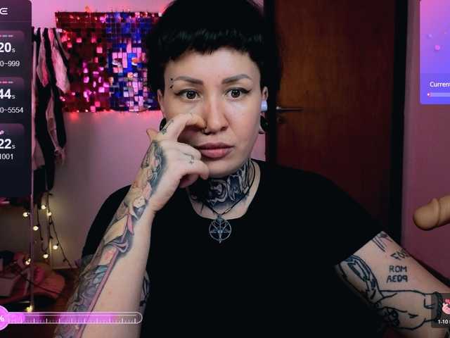 SenoritaDakota's BongaCams show and profile