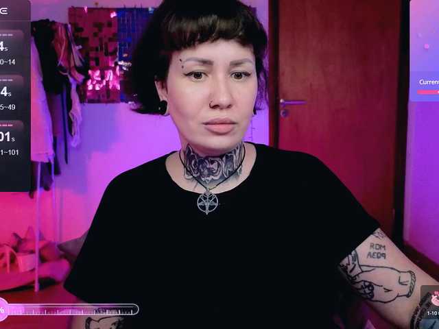 SenoritaDakota's BongaCams show and profile