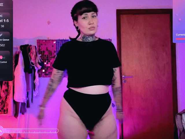 SenoritaDakota's BongaCams show and profile