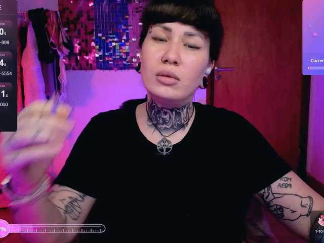 SenoritaDakota's BongaCams show and profile