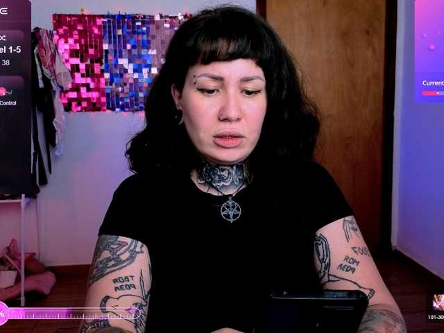 SenoritaDakota's BongaCams show and profile