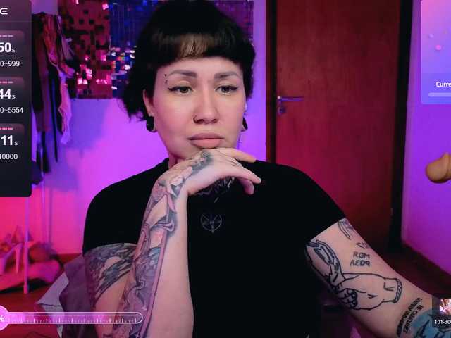 SenoritaDakota's BongaCams show and profile