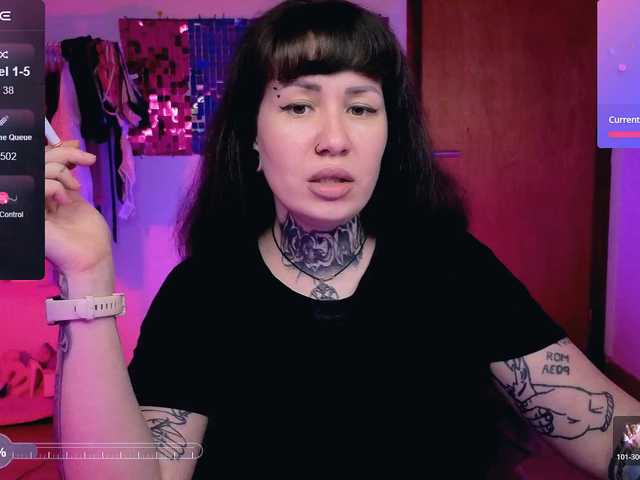 SenoritaDakota's BongaCams show and profile