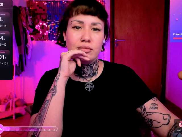 SenoritaDakota's BongaCams show and profile