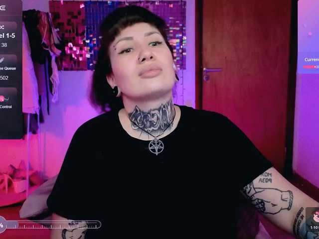 SenoritaDakota's BongaCams show and profile